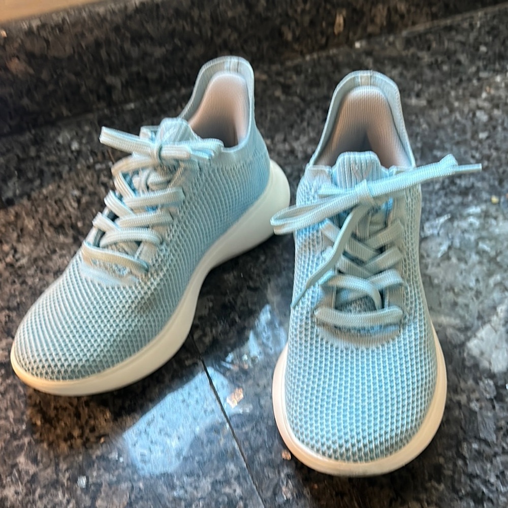 Vivaia Blue Knit Sneakers